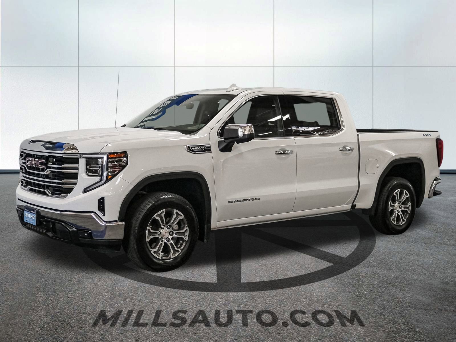 Certified 2025 GMC Sierra 1500 SLT with VIN 1GTUUDED0SZ118721 for sale in Baxter, Minnesota