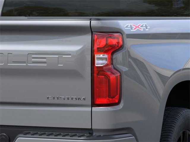 2025 Chevrolet Silverado 1500 Custom photo 9