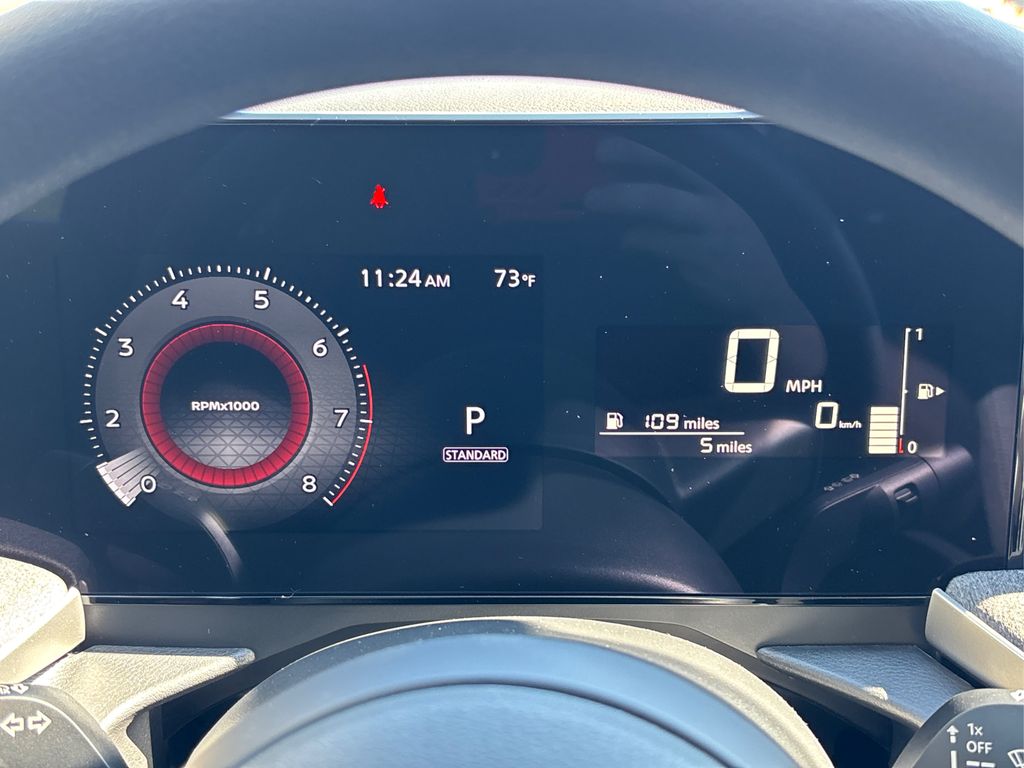 2025 Nissan Kicks SV photo 13