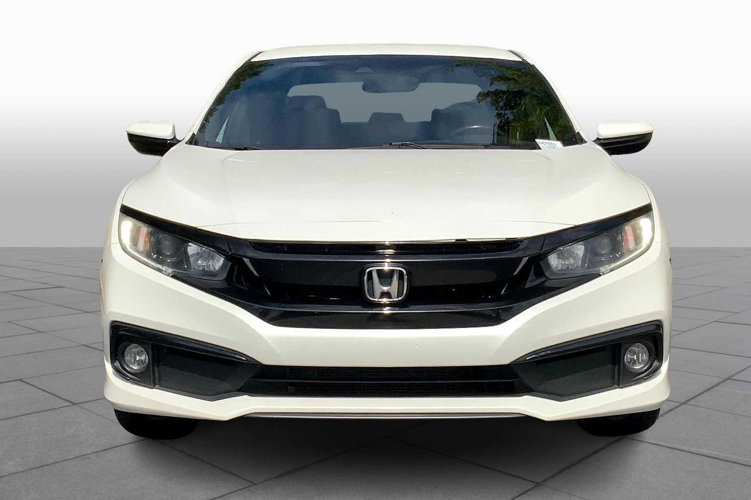 2019 Honda Civic Sport photo 3