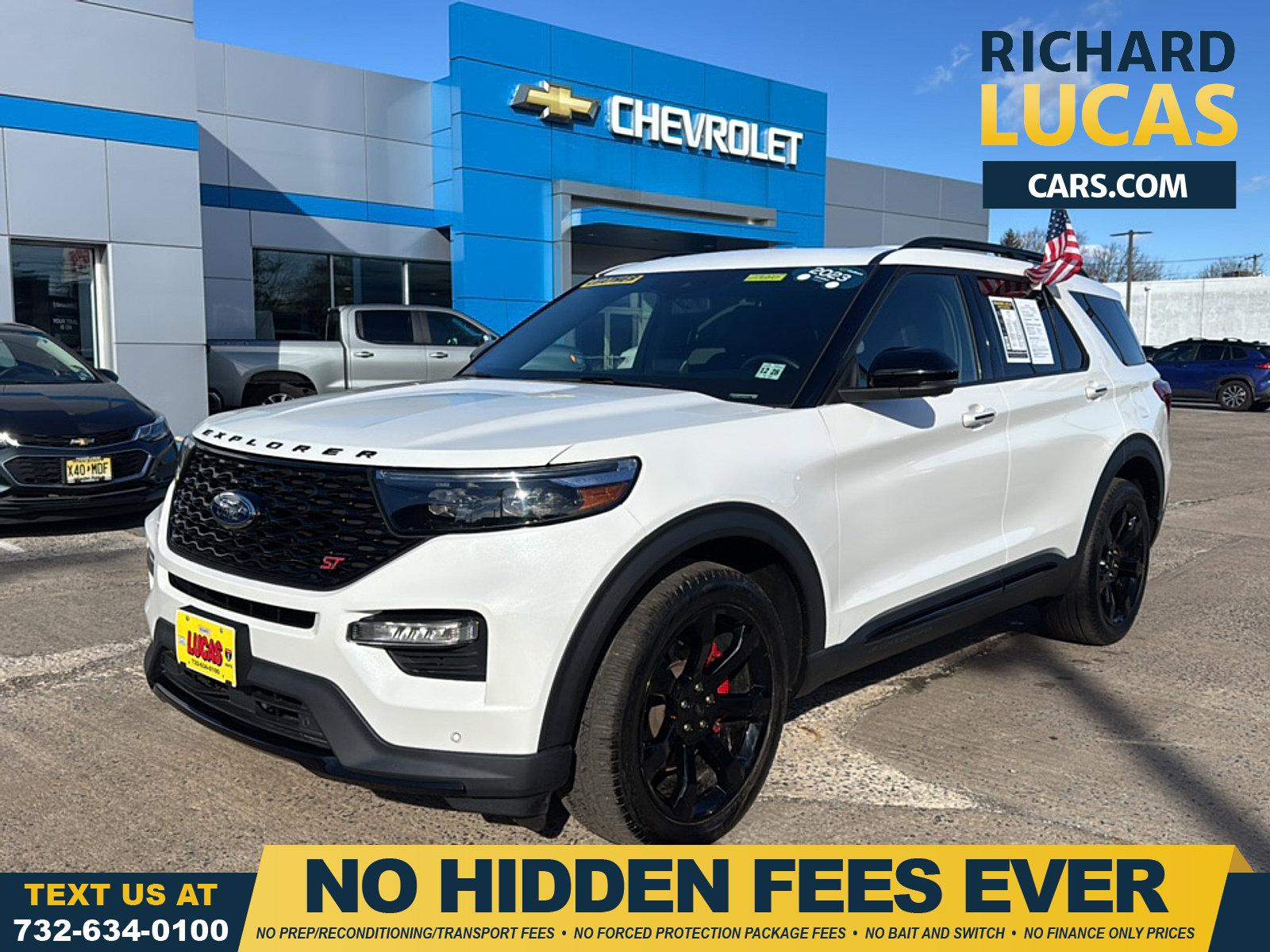 2023 Ford Explorer ST's photo