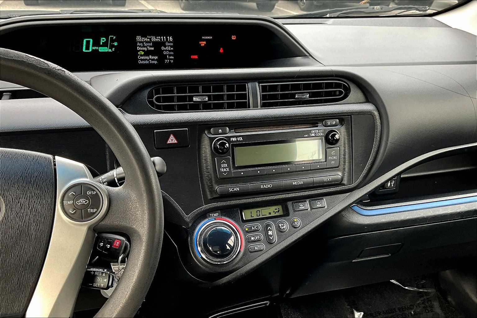 2013 Toyota Prius C Two photo 6