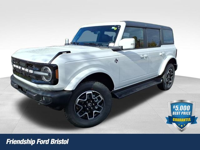 2025 Ford Bronco 4-Door Outer Banks's photo