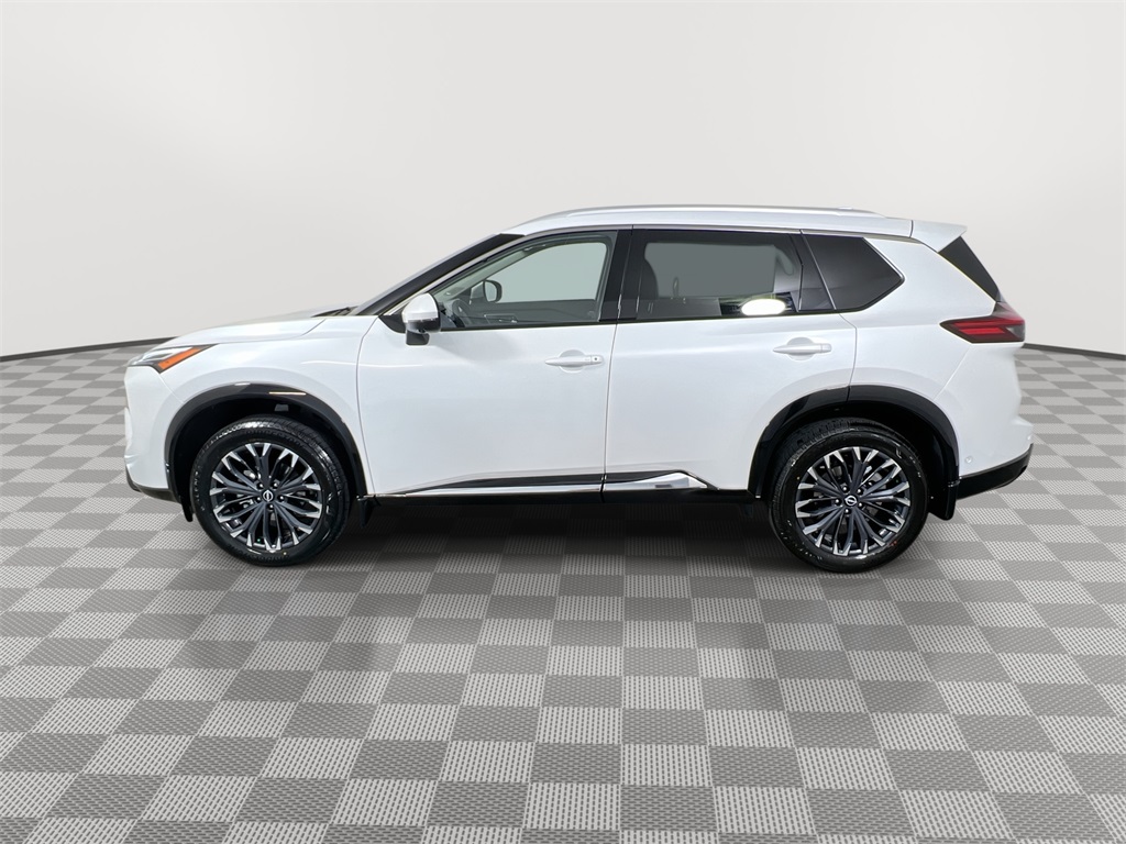 2026 Nissan Rogue Platinum photo 4