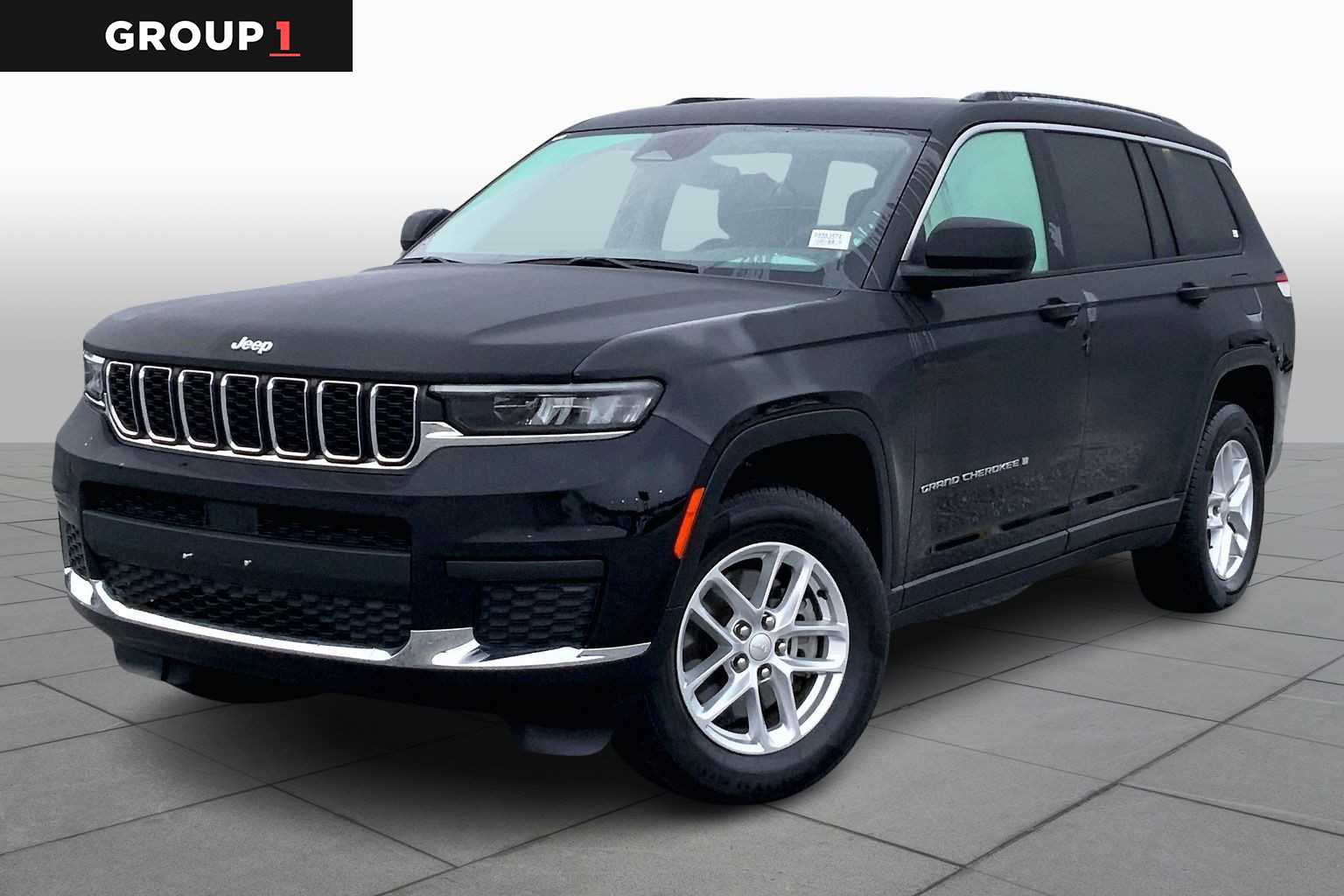 2023 Jeep Grand Cherokee L Laredo's photo