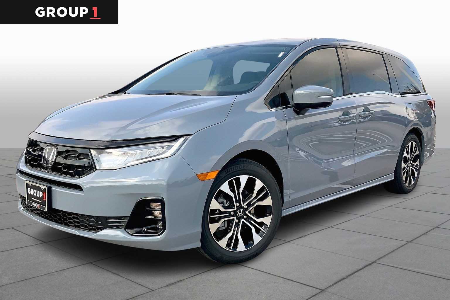 2026 Honda Odyssey Elite's photo