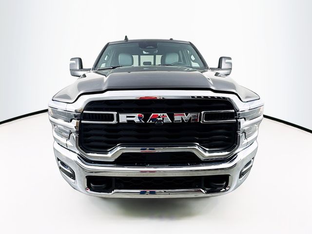 2025 Ram 2500 Tradesman photo 2