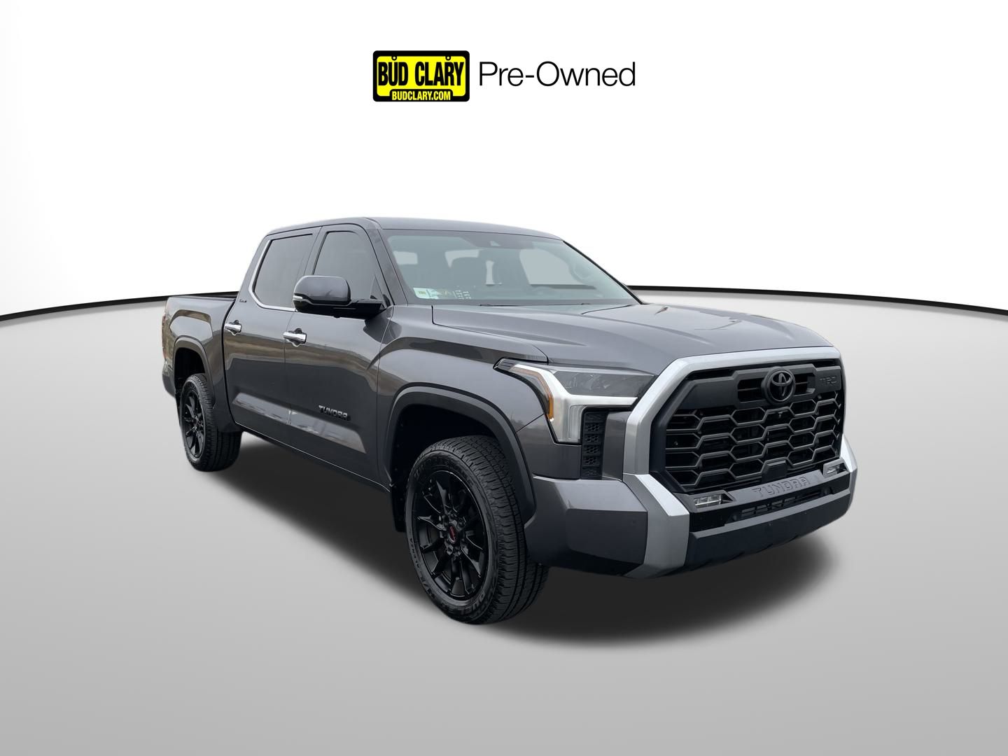 2023 Toyota Tundra Limited's photo