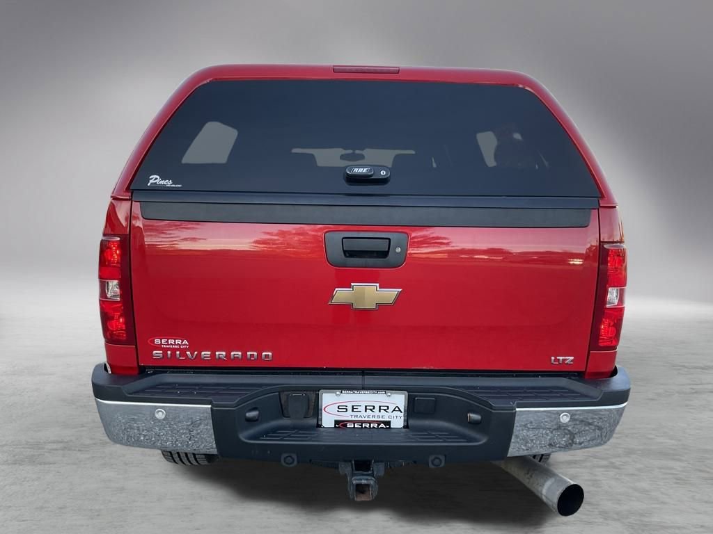 2007 Chevrolet Silverado 2500HD LTZ photo 2