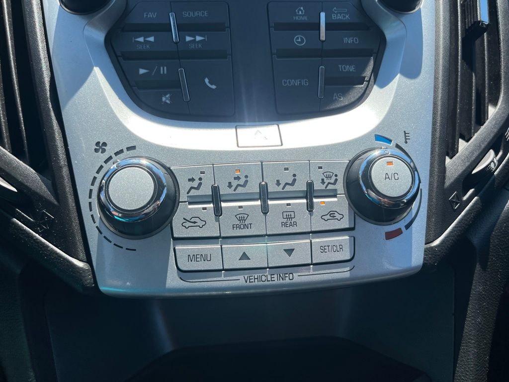 2016 Chevrolet Equinox LT photo 20