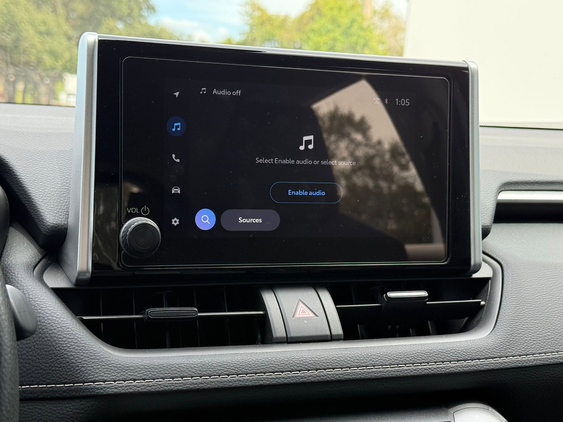 2025 Toyota RAV4 LE photo 22
