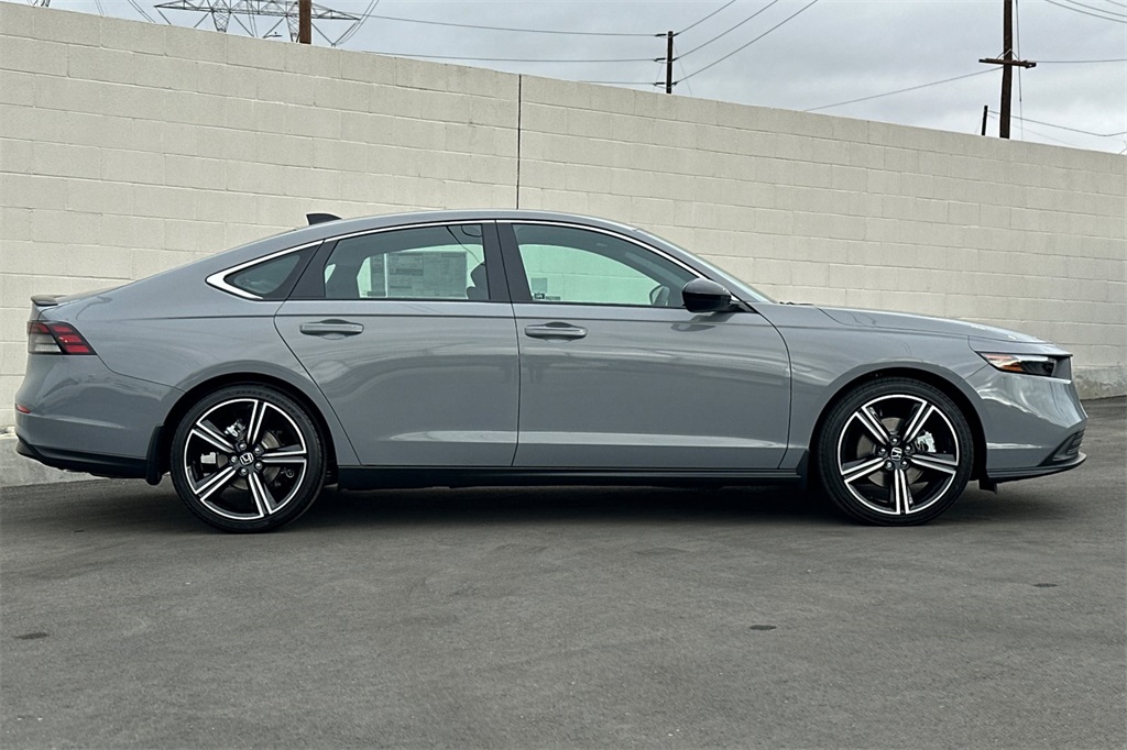 2025 Honda Accord Hybrid Sport photo 3