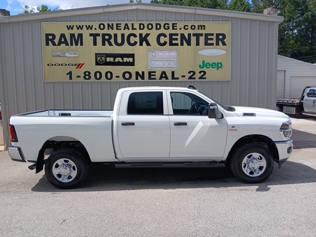 2025 Ram 2500 Tradesman photo 2