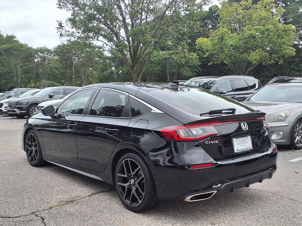 2022 Honda Civic Hatchback Sport Touring photo 4
