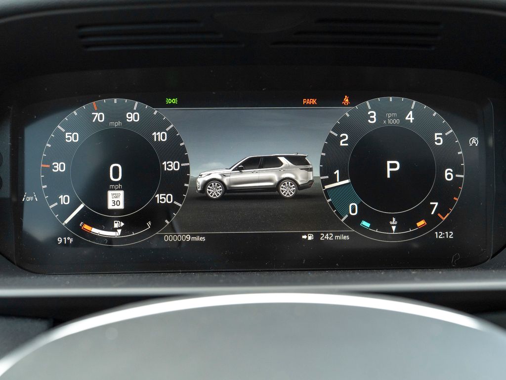 2025 Land Rover Discovery S photo 12