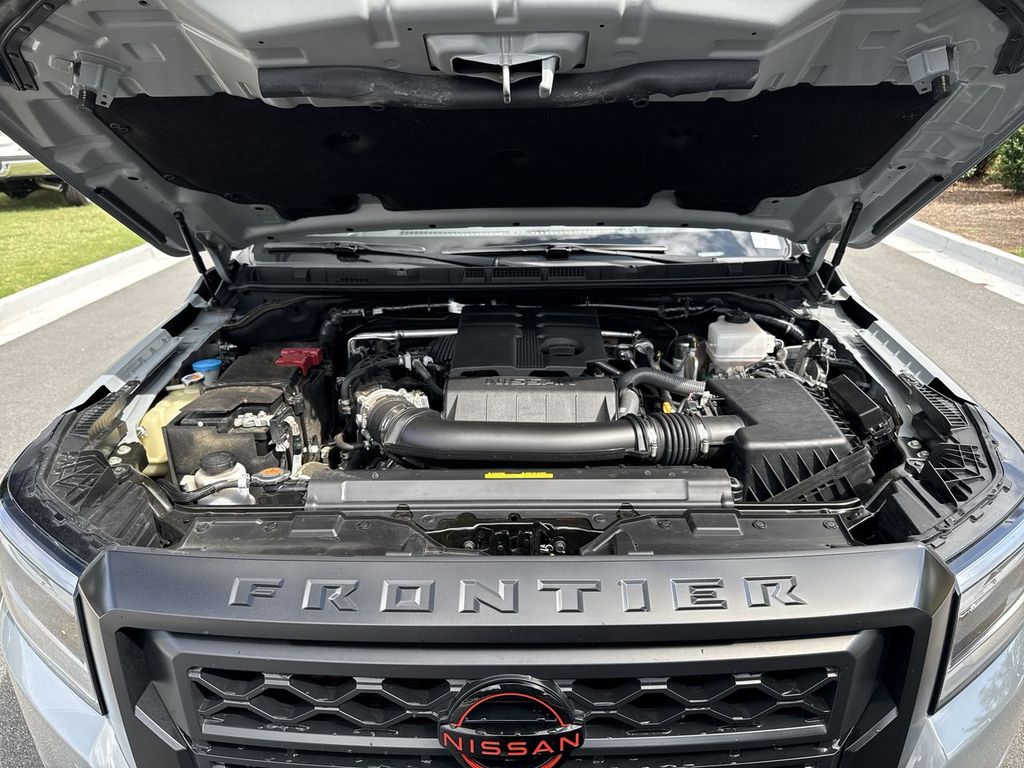 2024 Nissan Frontier PRO-4X photo 26