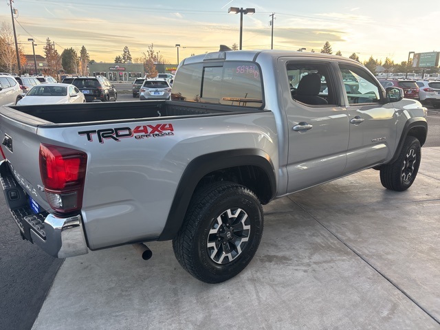 2018 Toyota Tacoma SR5 TRD Pro Sport photo 4