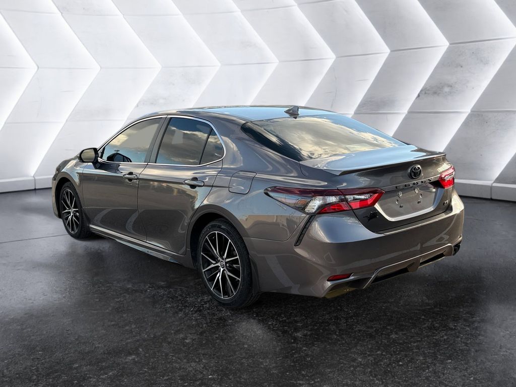 2024 Toyota Camry SE photo 6