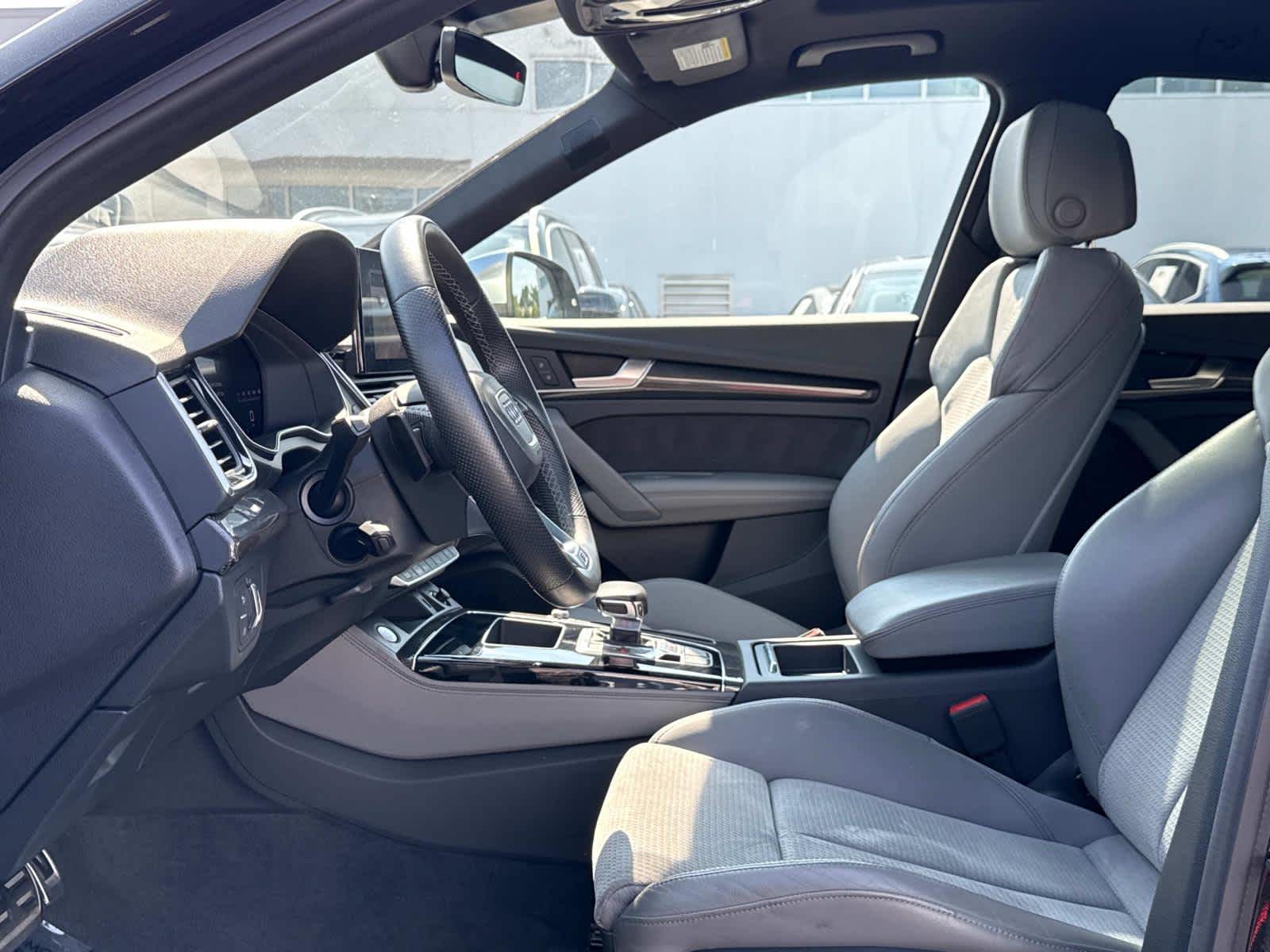 2022 Audi SQ5 Premium Plus photo 14
