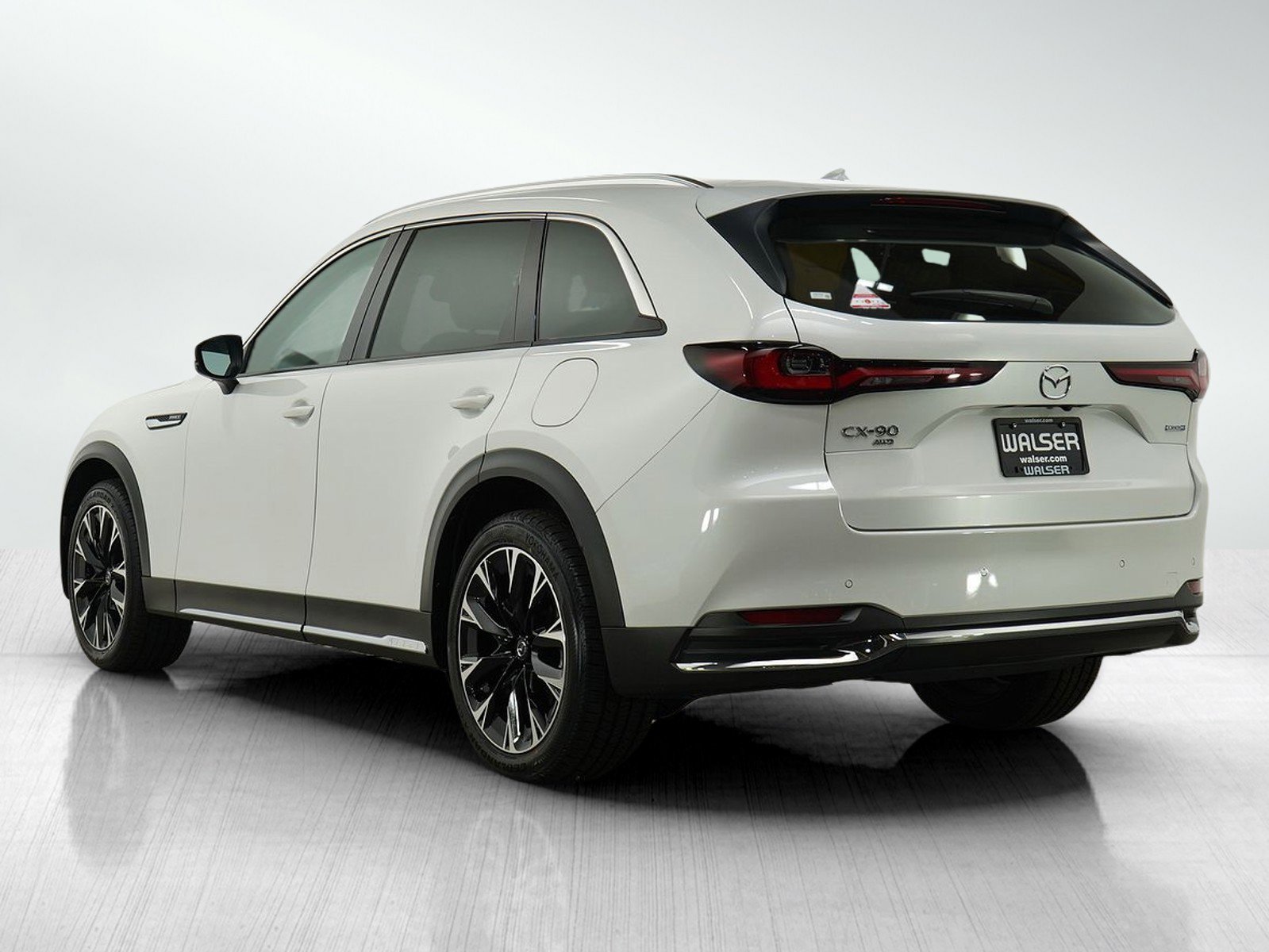 2024 Mazda CX-90 Premium photo 3