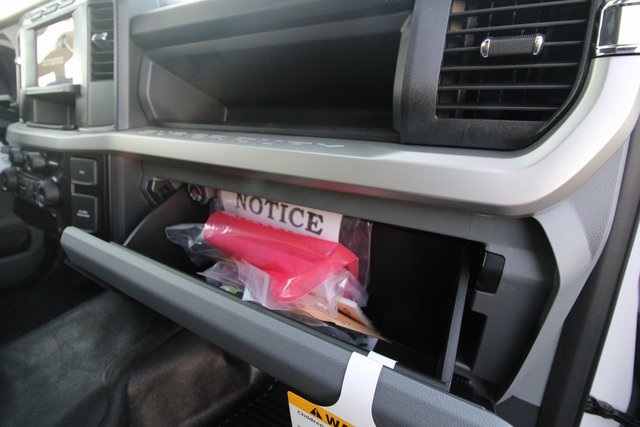 2024 Ford F-550 photo 22