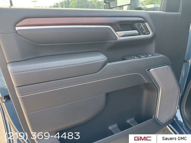 2025 Gmc Sierra 2500 HD Denali photo 10