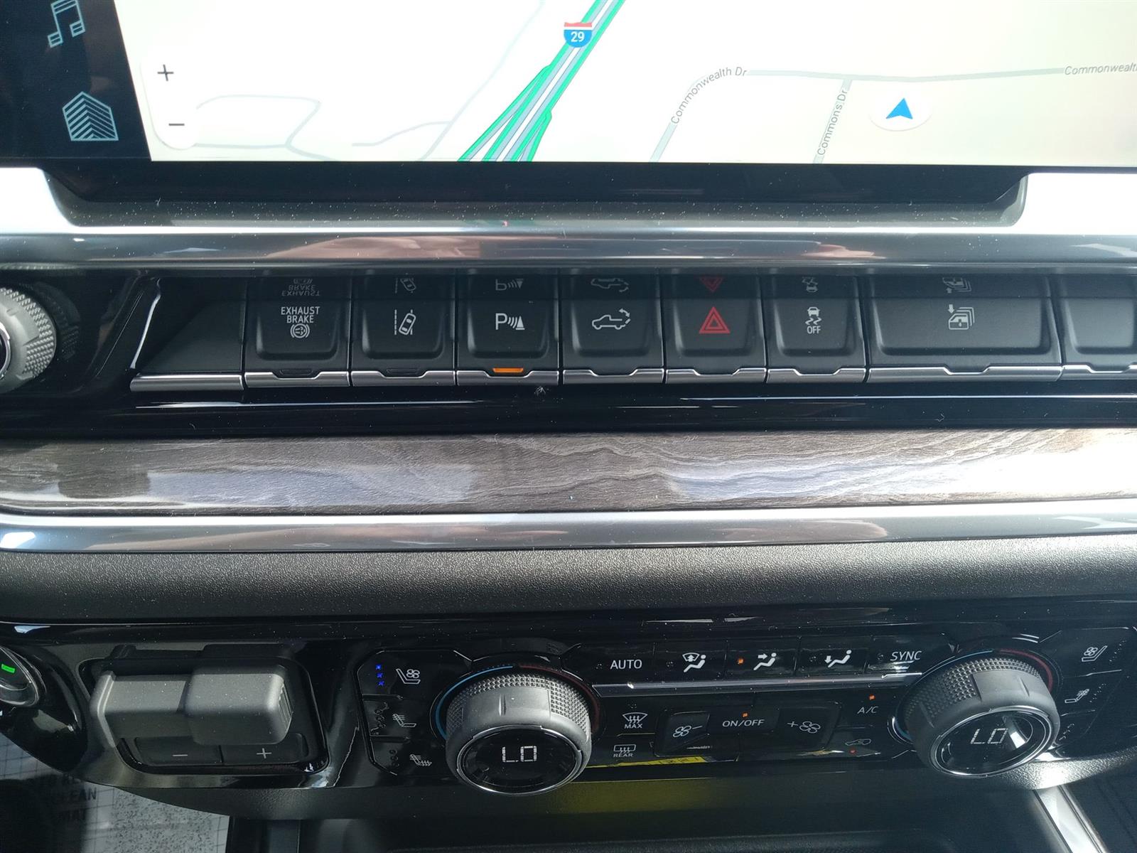 2025 Chevrolet Silverado 2500HD LTZ photo 19