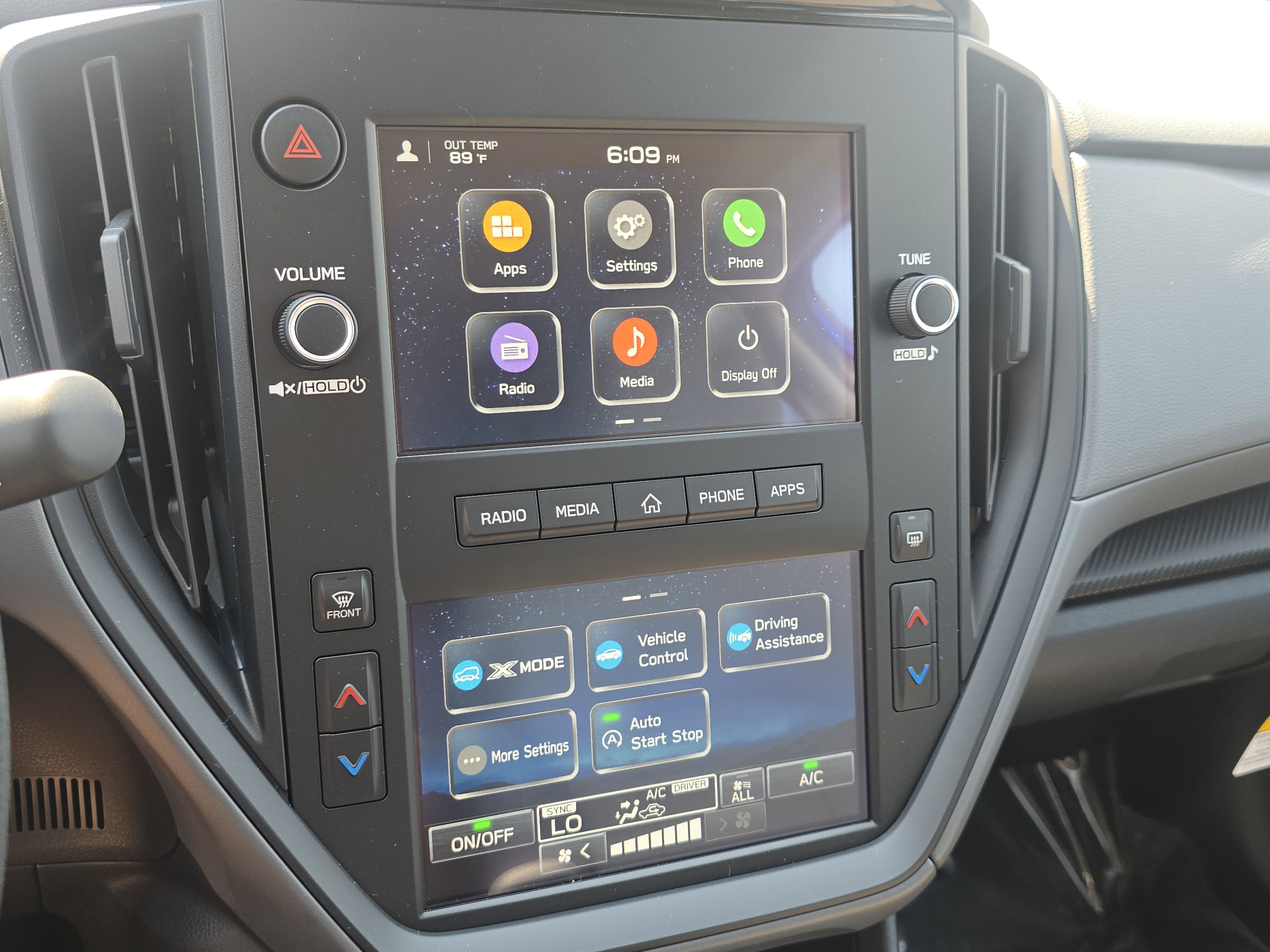 2025 Subaru Crosstrek Base photo 13