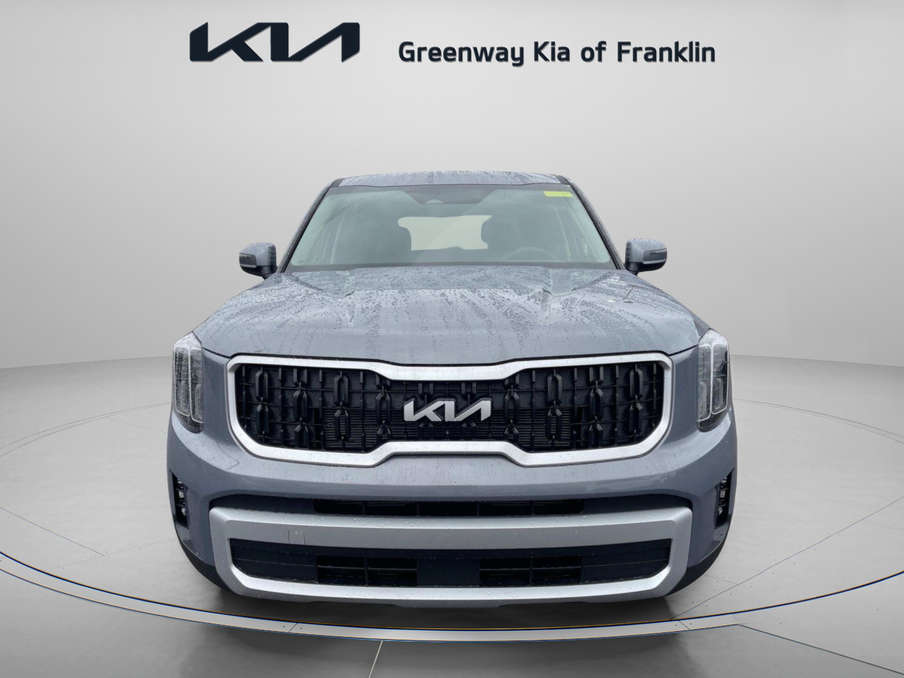 2025 Kia Telluride LX photo 2