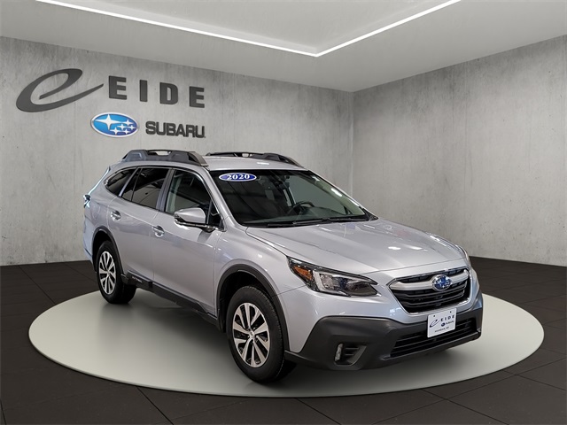 2020 Subaru Outback Premium's photo