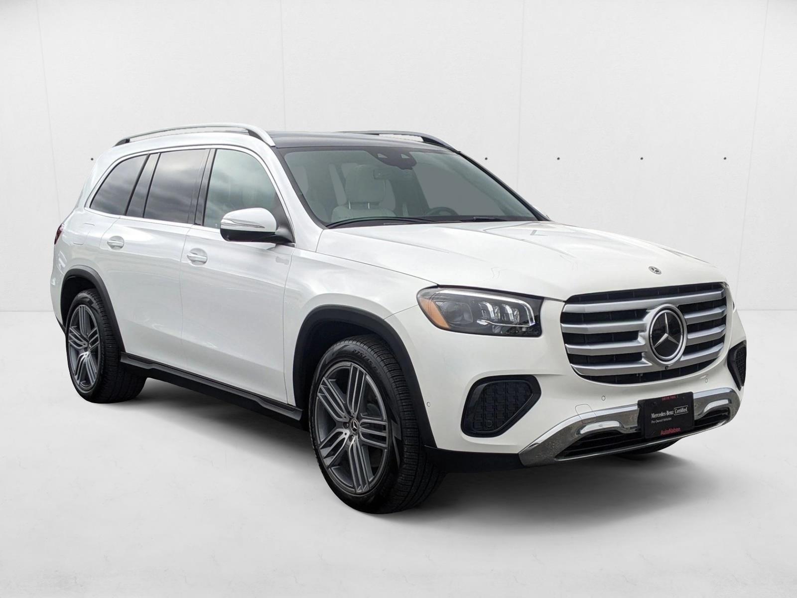 2024 Mercedes Benz GLS 450 4MATIC photo 3