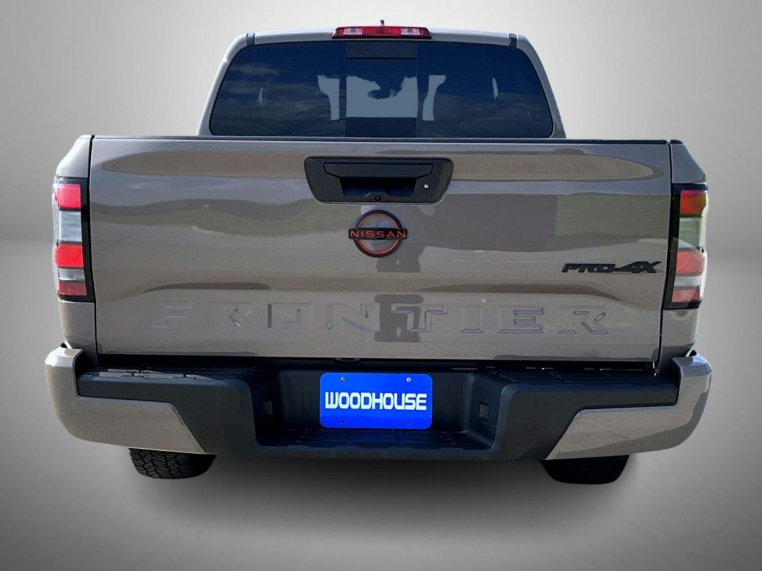 2024 Nissan Frontier PRO-4X photo 6