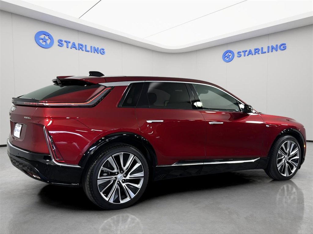 2024 Cadillac Lyriq Luxury photo 10