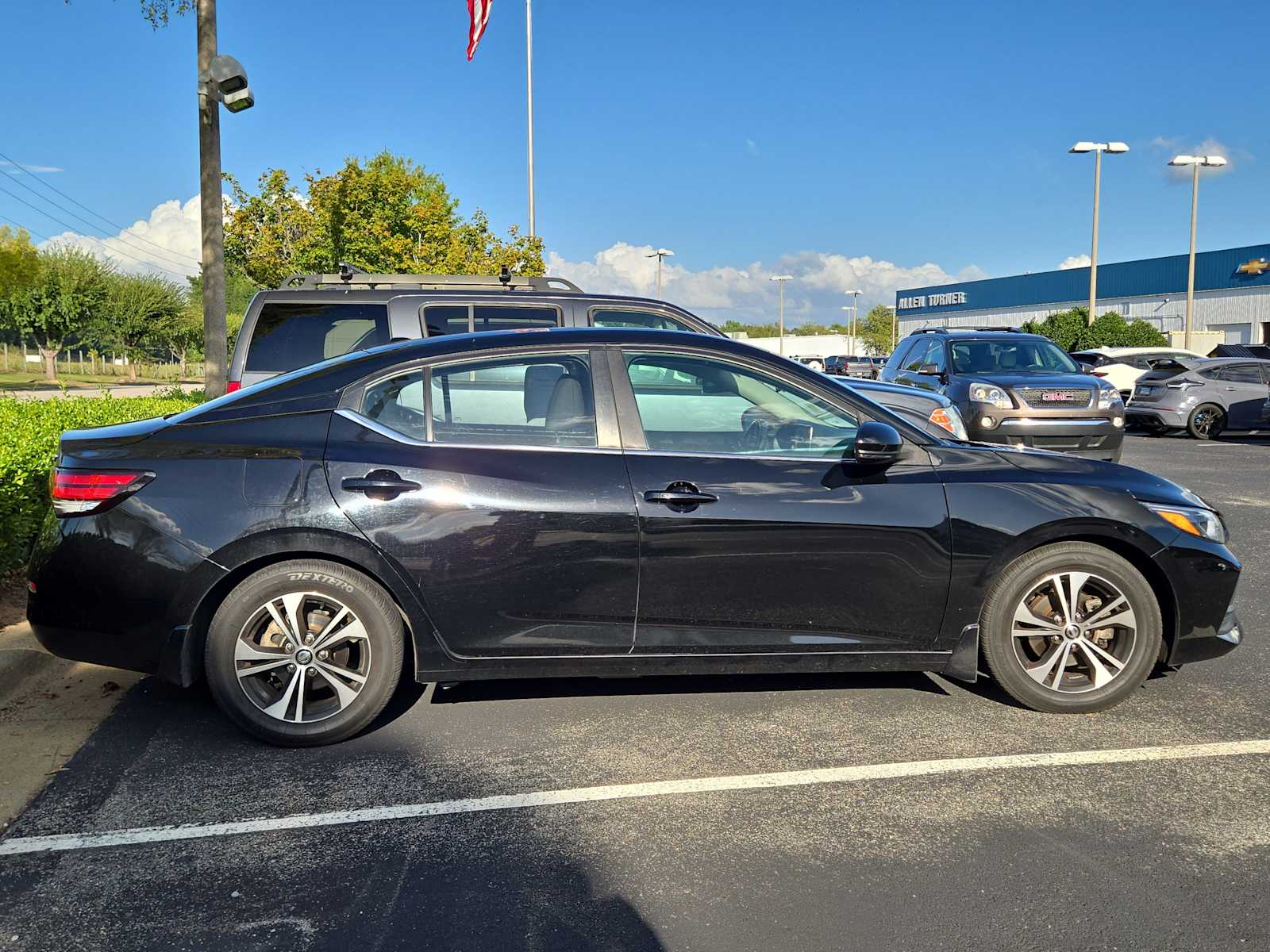 2020 Nissan Sentra SV photo 4