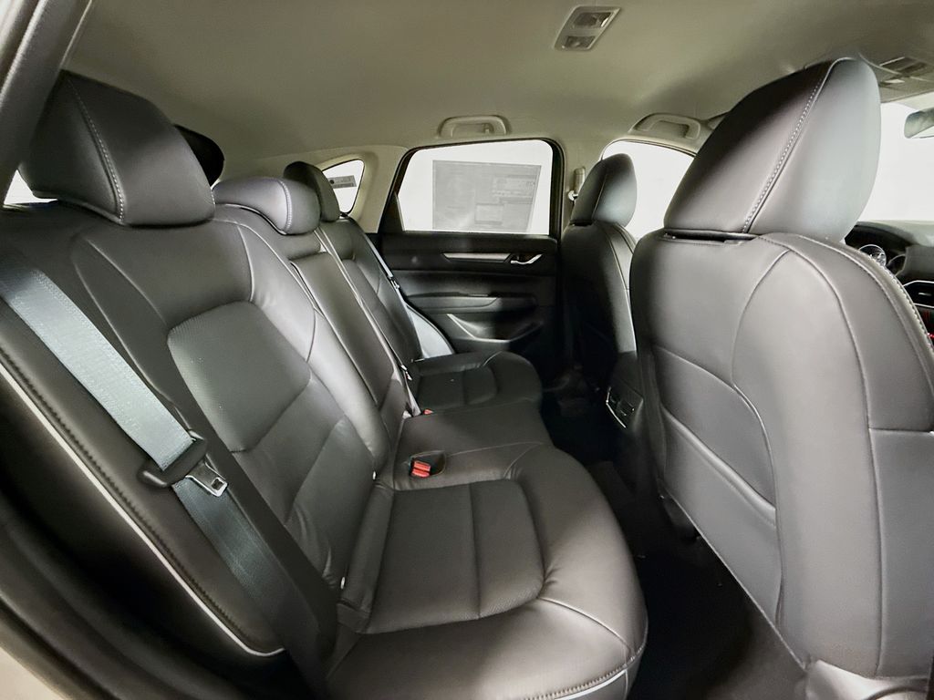 2025 Mazda CX-5 2.5 Select photo 25