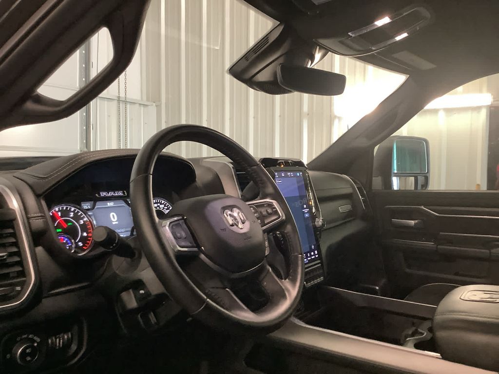 2024 Ram 2500 Laramie photo 27