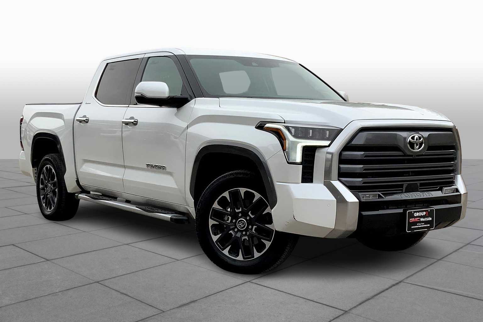 2023 Toyota Tundra Limited CrewMax photo 2