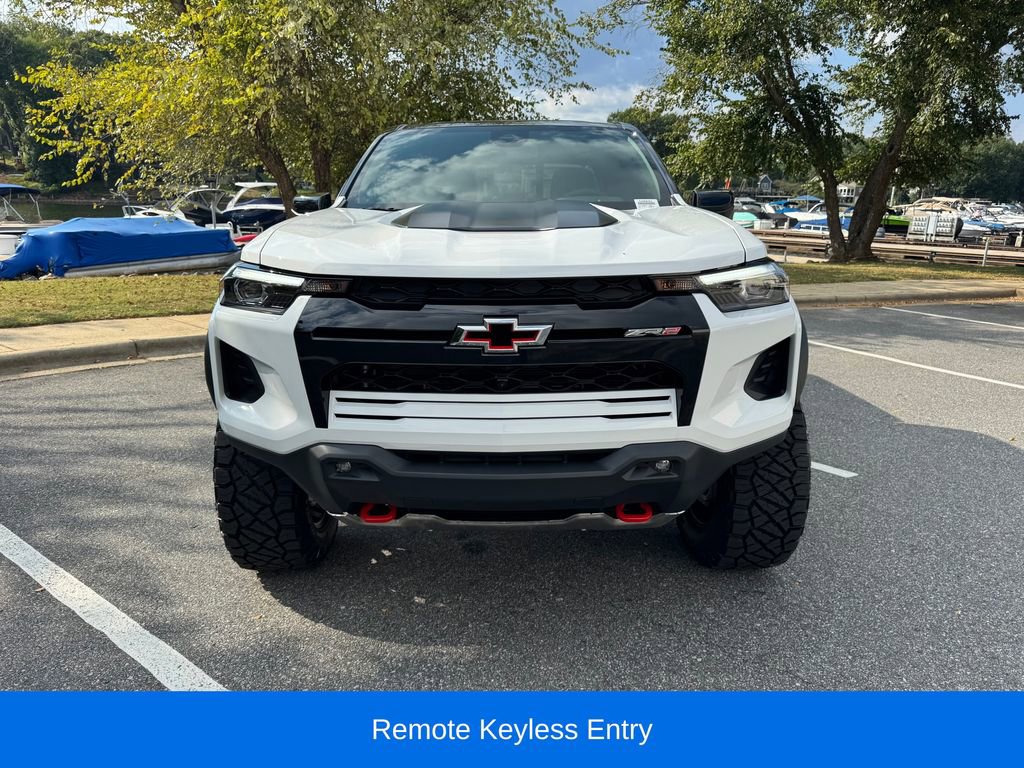 2025 Chevrolet Colorado ZR2 photo 8