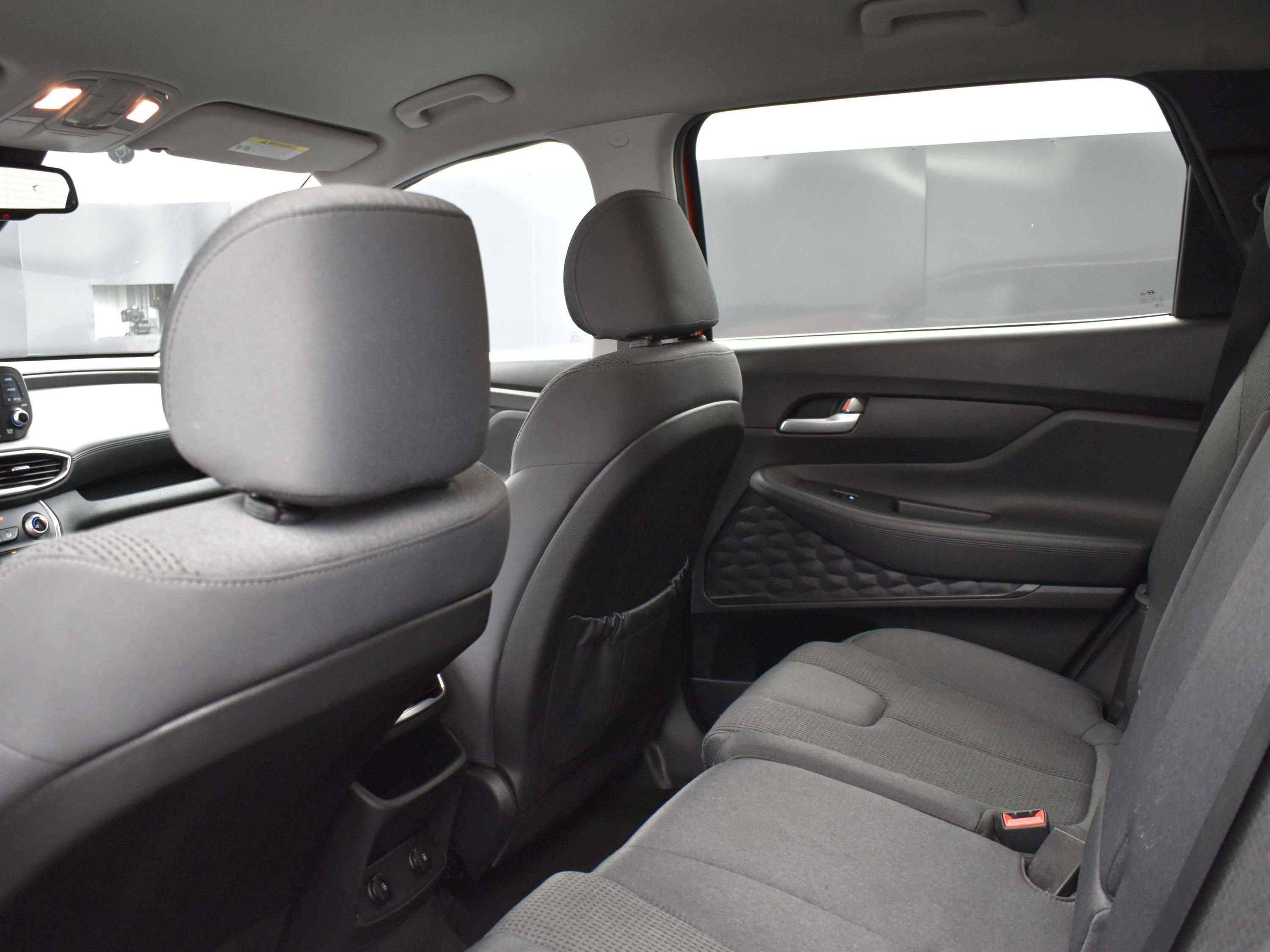 2020 Hyundai Santa Fe SEL photo 9