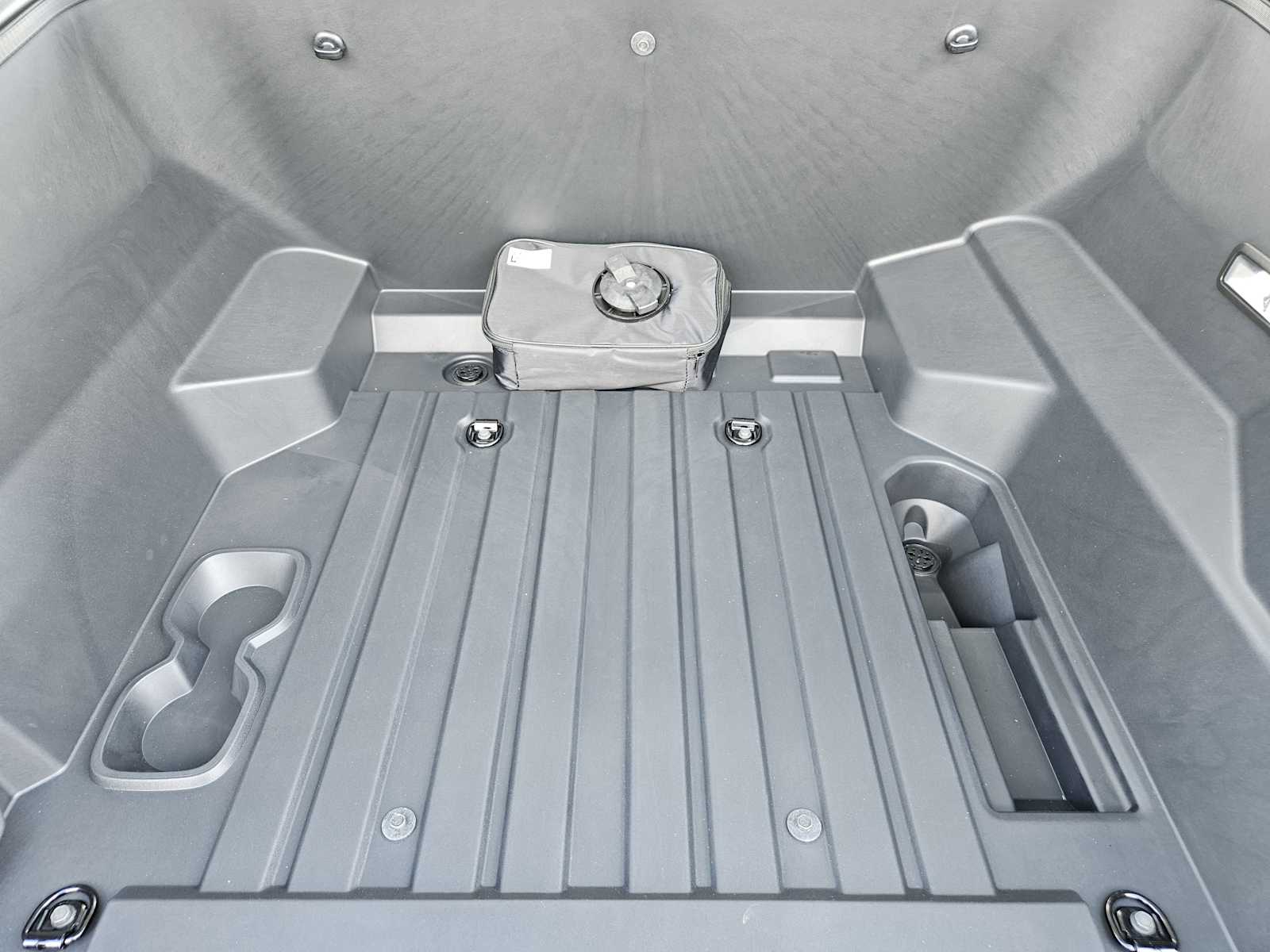 2026 Chevrolet Silverado photo 21