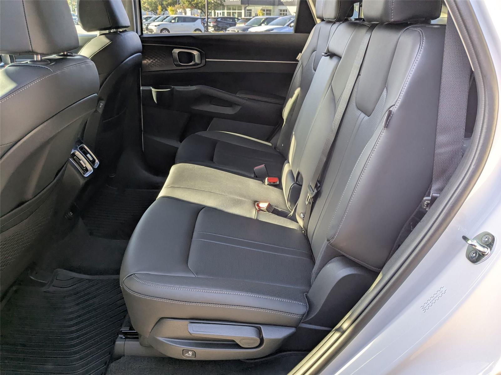 2026 Kia Sorento S photo 27