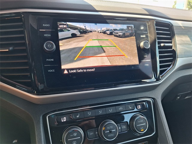 2023 Volkswagen Atlas Cross Sport SE Technology photo 16