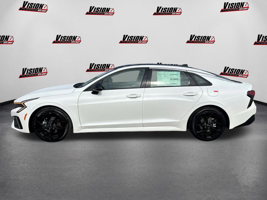 2026 Kia K5 GT-Line photo 4