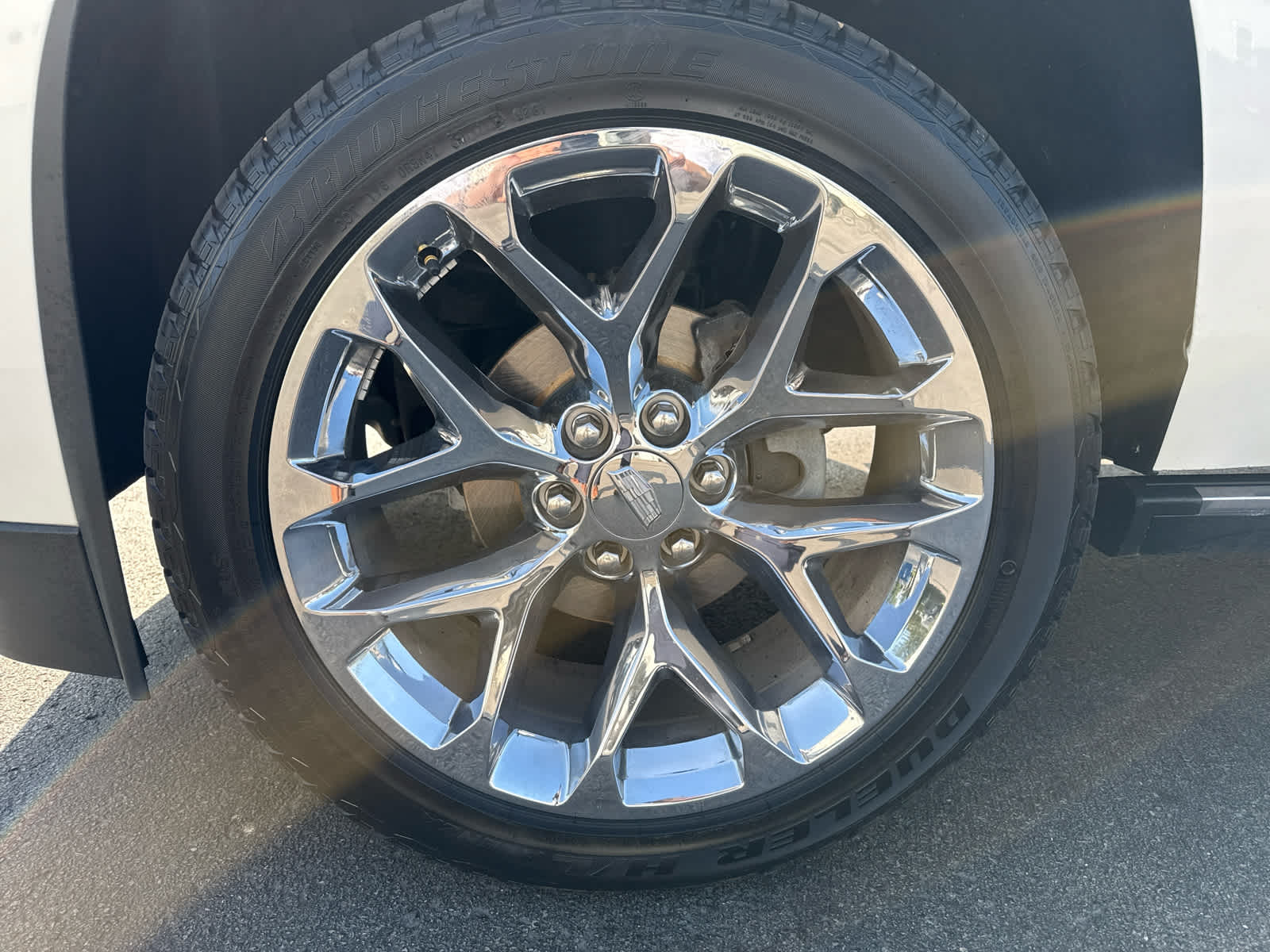 2019 Cadillac Escalade Premium Luxury photo 9