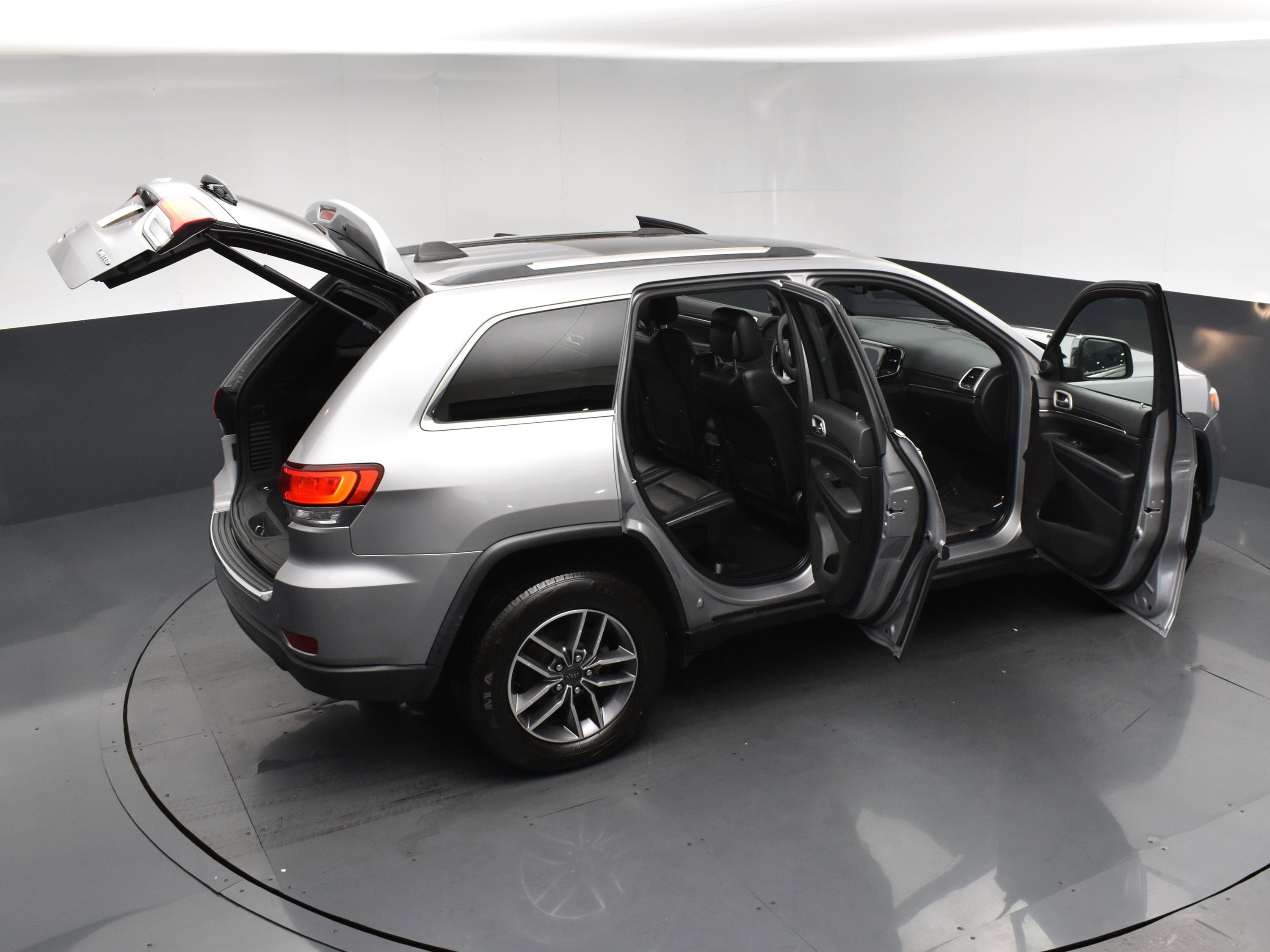 2020 Jeep Grand Cherokee Limited photo 26