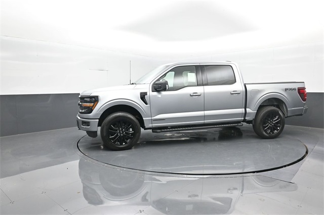 2025 Ford F-150 XLT photo 4