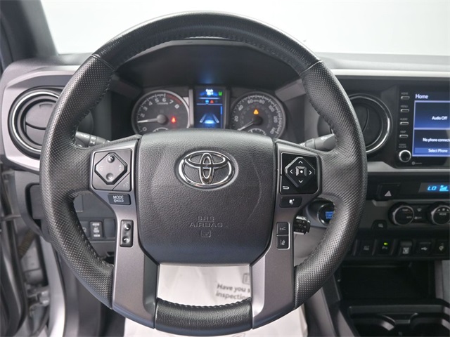 2022 Toyota Tacoma TRD Off-Road photo 2