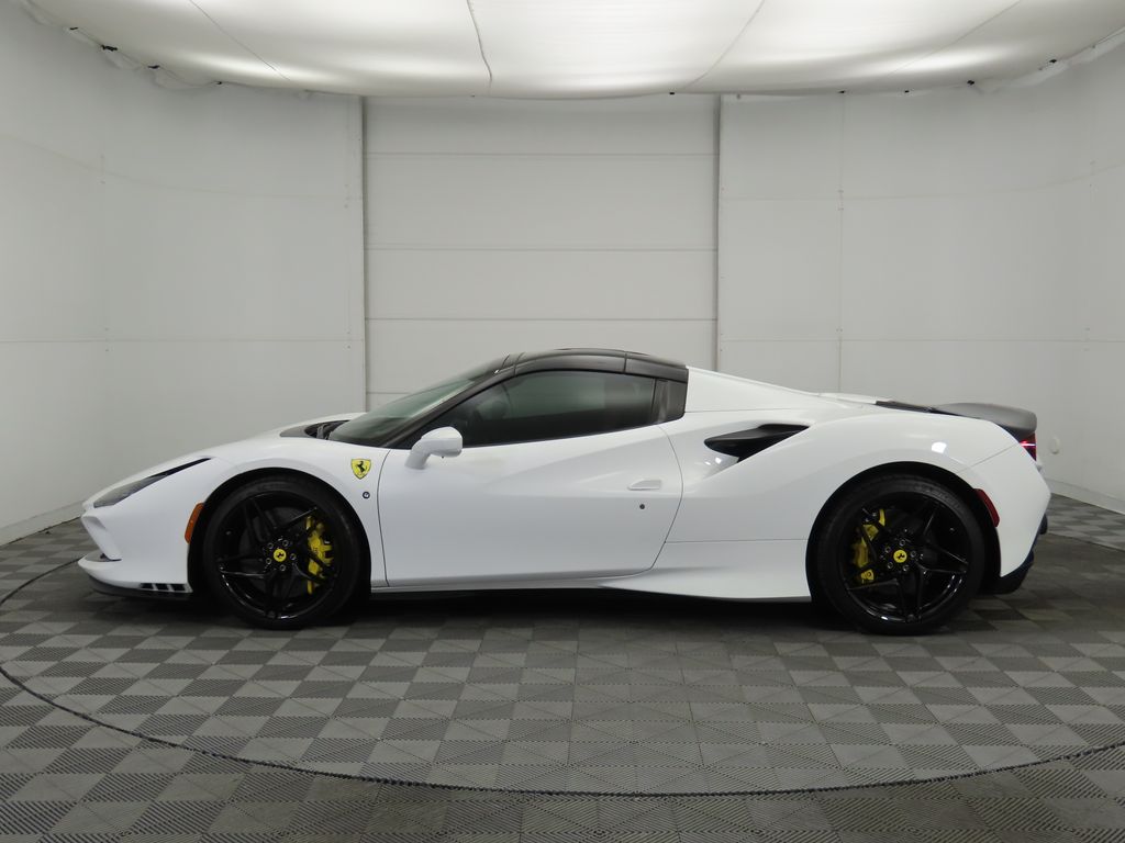 2022 Ferrari F8 Spider Base photo 8