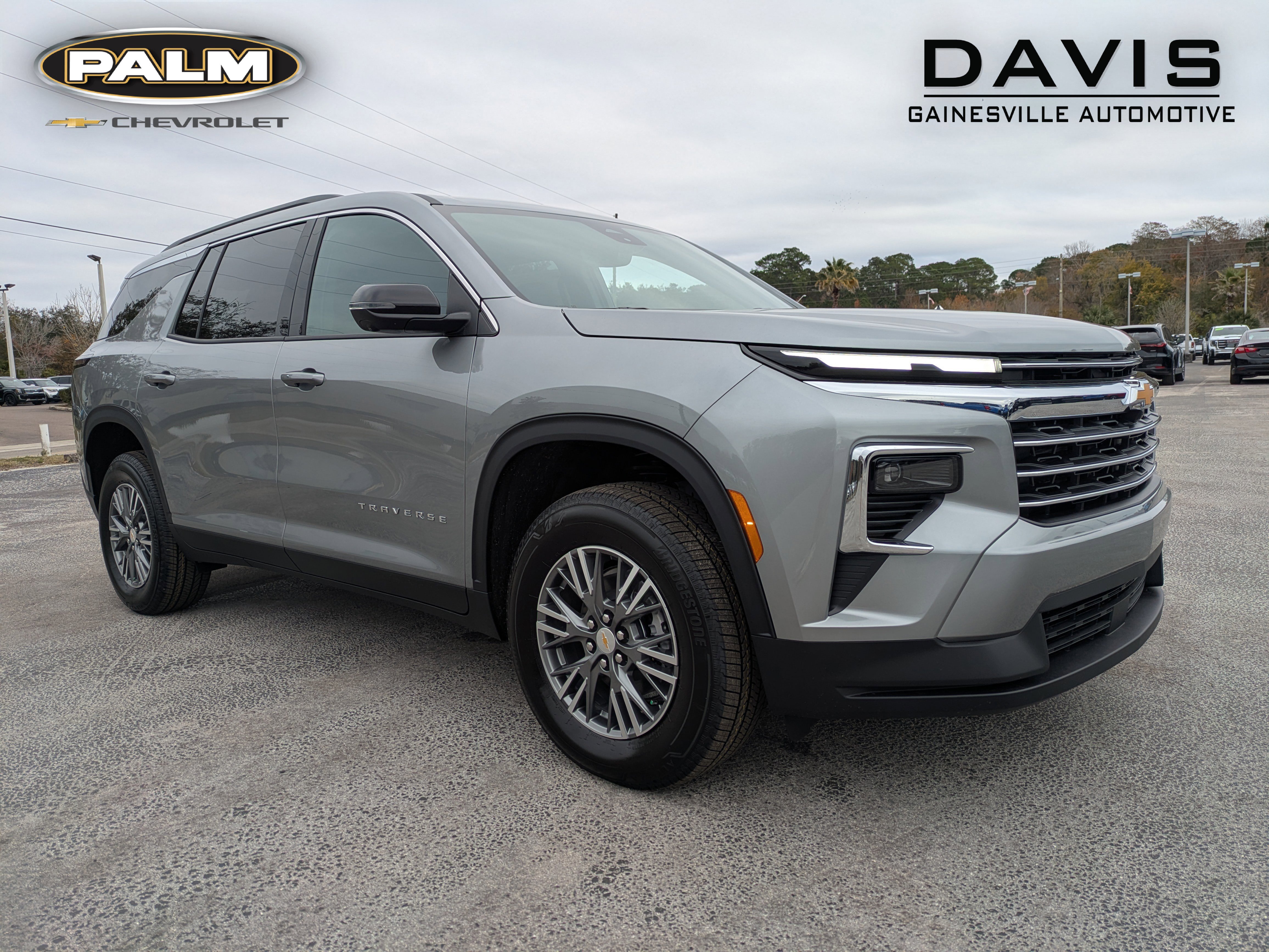 2026 Chevrolet Traverse LT's photo