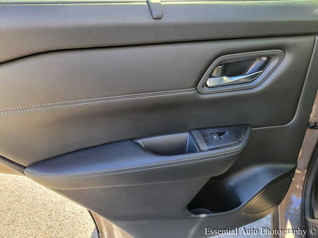 2024 NISSAN ROGUE - Image 19